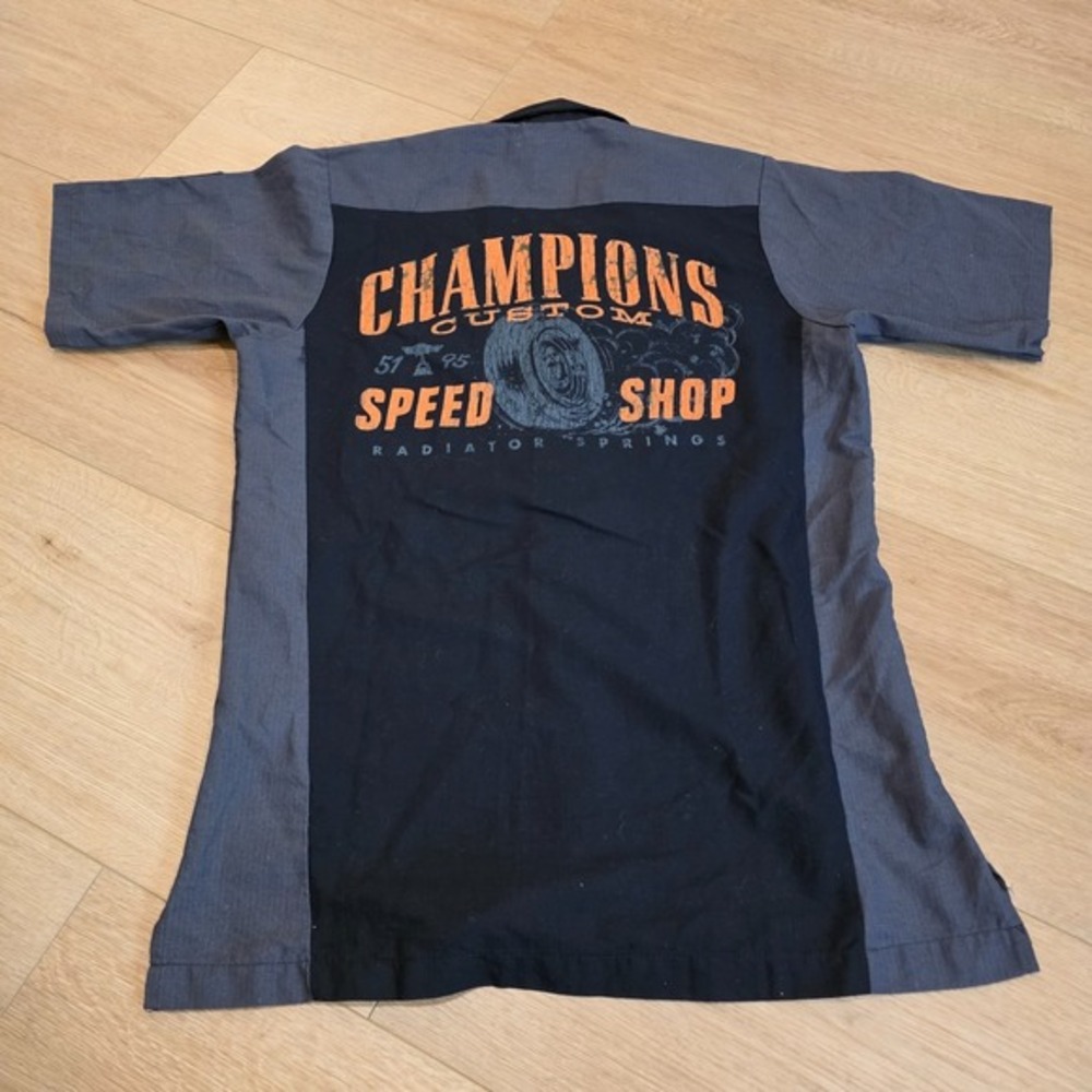 Disney Parks Shirt Mens Small‎ Cars Land "Champions Custom Speed Shop" Button Up